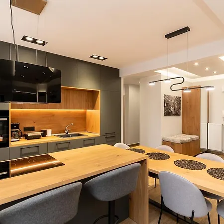Rusion Fortress Apartment